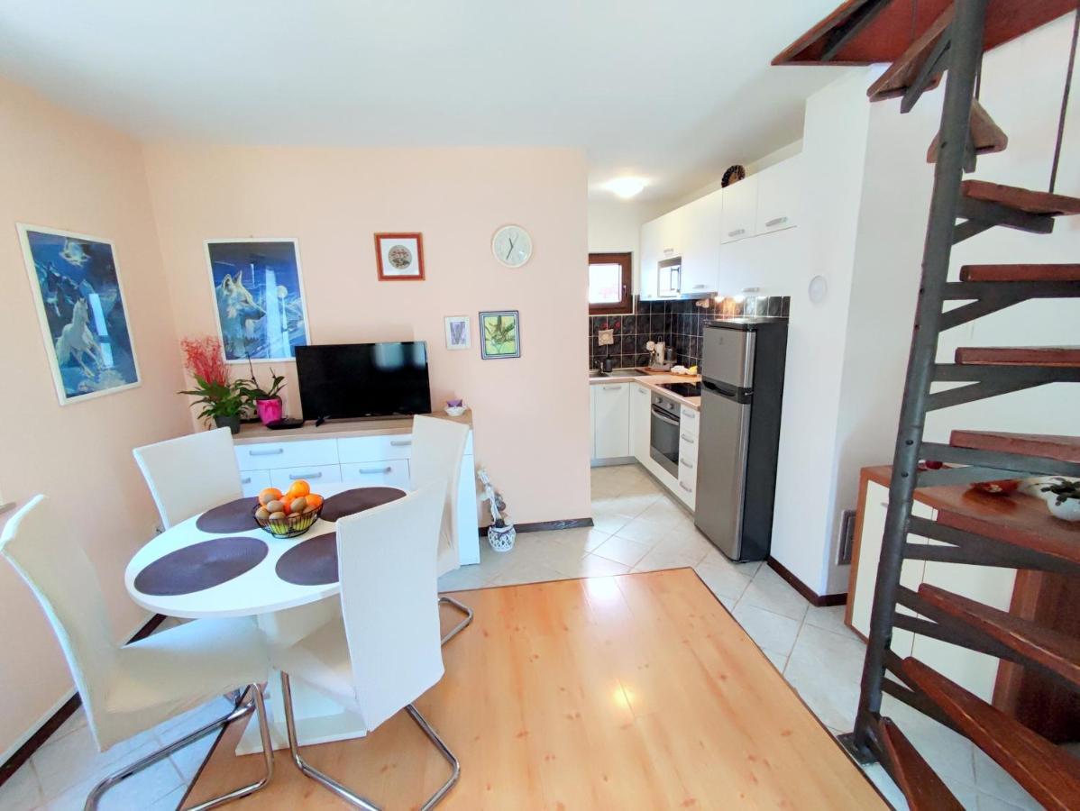 Apartment Pajtak 포레치 외부 사진