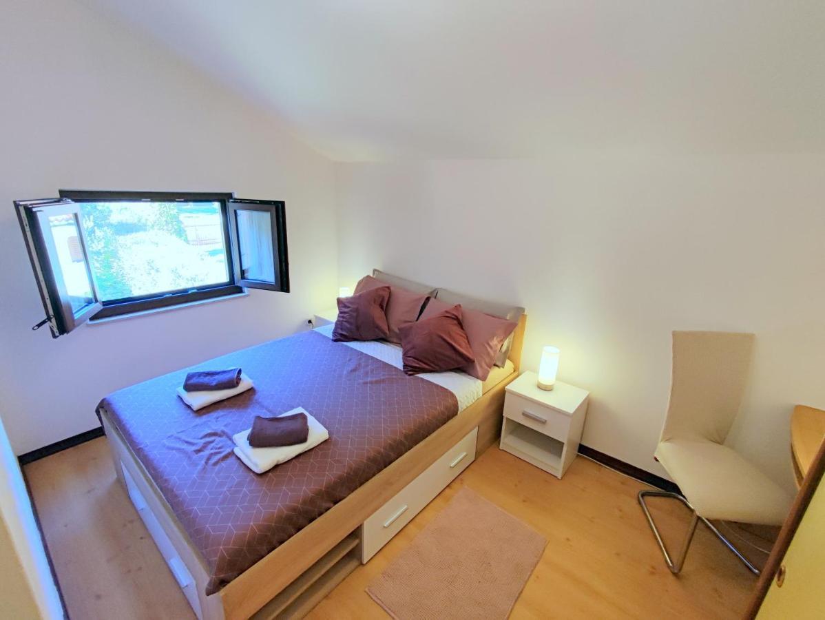 Apartment Pajtak 포레치 외부 사진